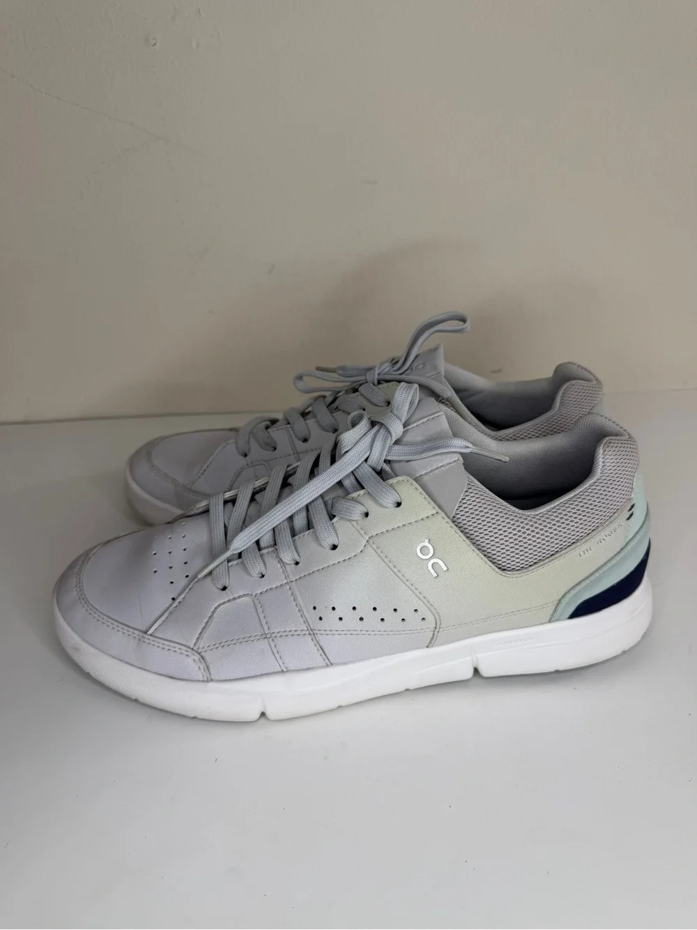On THE ROGER Clubhouse Glacier Gray Shoes Tennis Sneakers Men Size 47 US 12